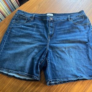 lane bryant jean shorts!!